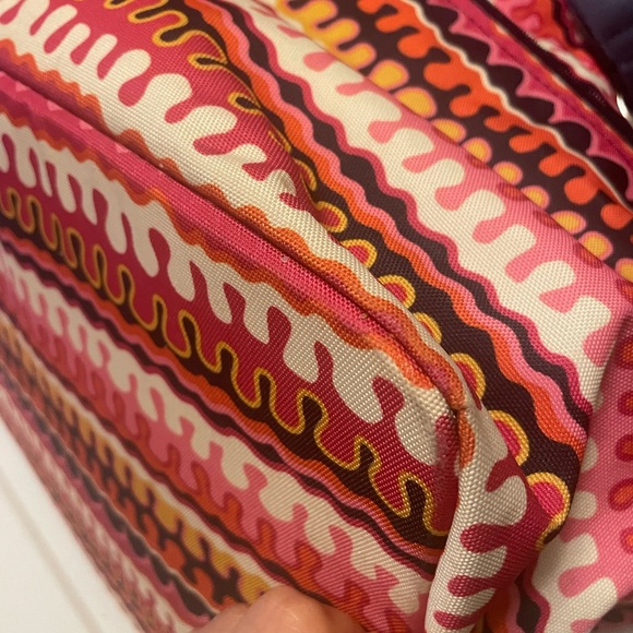 VERA BRADLEY Lighten Up Expandable Travel Weekender Bag - Picture 10 of 15